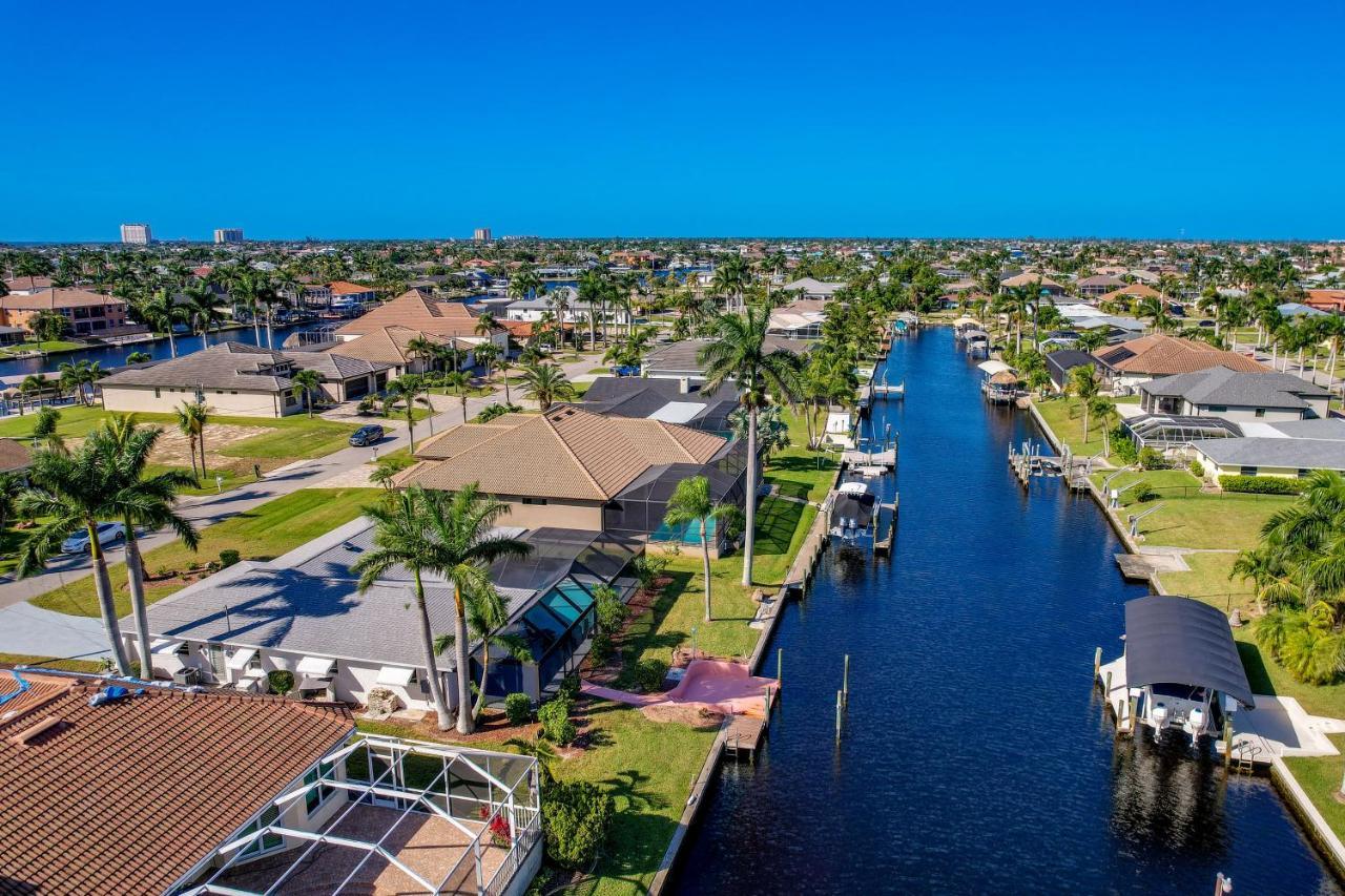 Waterfront Cape Coral Home With Private Pool! Екстериор снимка