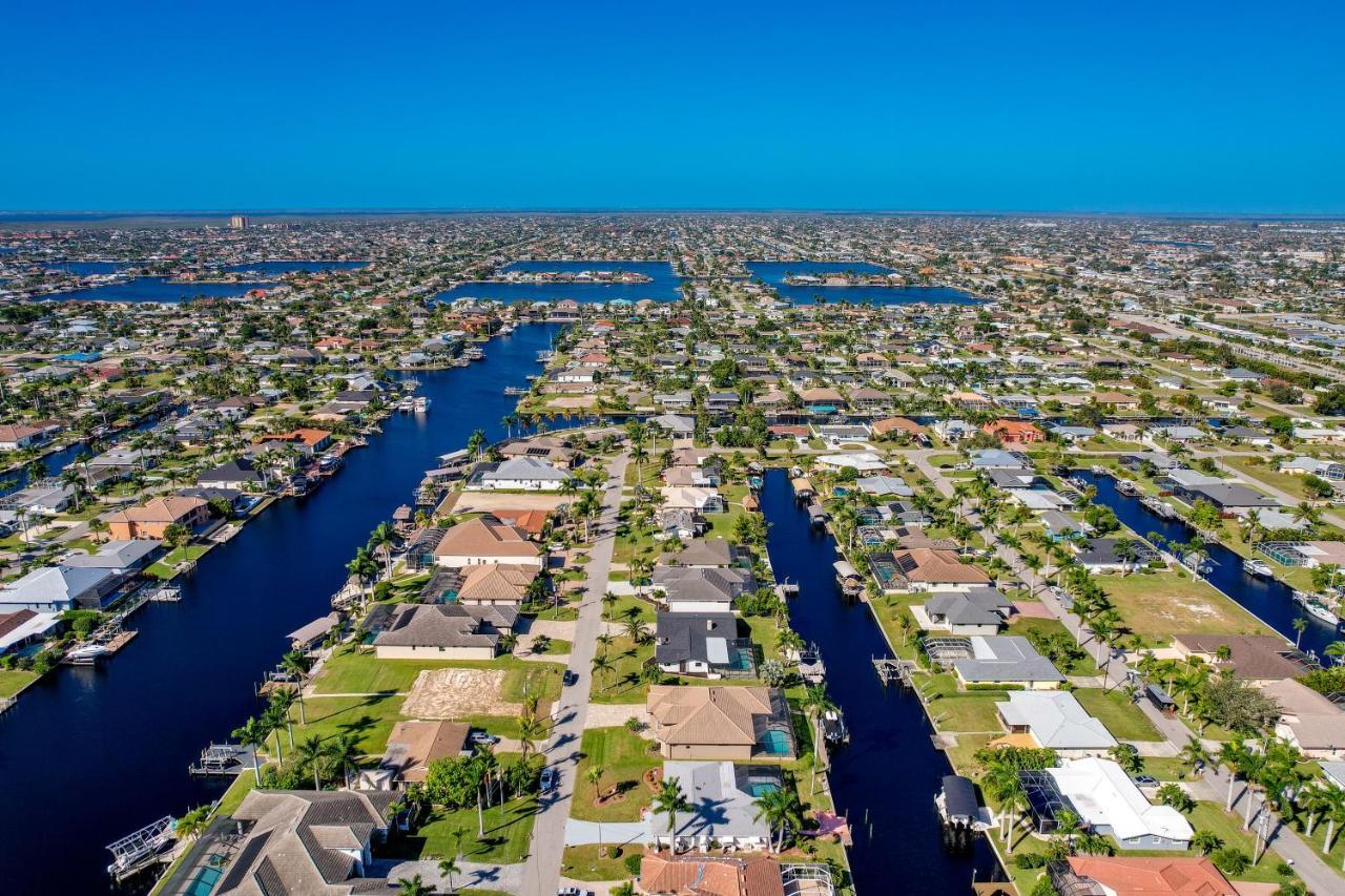 Waterfront Cape Coral Home With Private Pool! Екстериор снимка